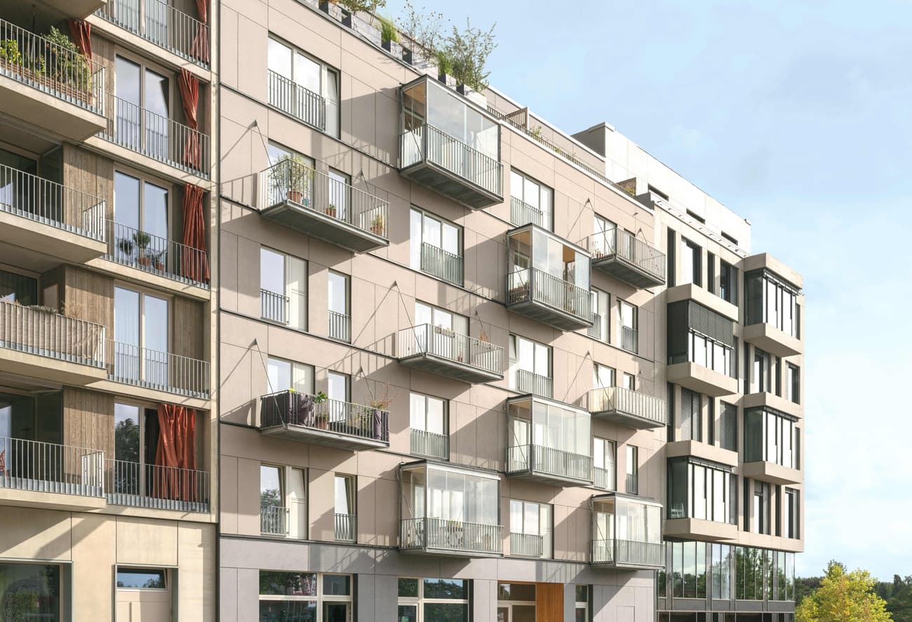 Architectural project - city greenery, beige facade, linear design, minimal facade, light grey, metal railings, natural elements, grey tones, cityscape, outdoor living, green building, contemporary style, sustainable architecture, neutral tones, urban development, city architecture, urban planning, modern facade, large windows, nature integration, residential building, balcony design, contemporary facade, geometric facade, facade rhythm, apartment building, efficient design, mixed materials, architectural lines, residential facade, eco facade, urban living, urban housing, city residence